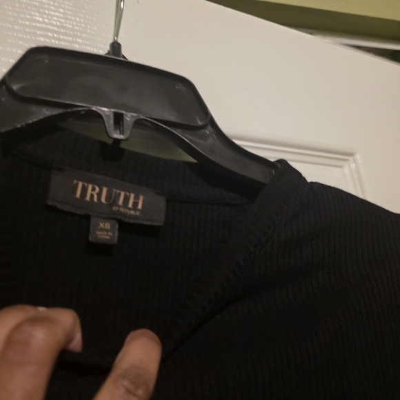 Truth Black Puff Sleeve Blouse - Picture 5 of 8